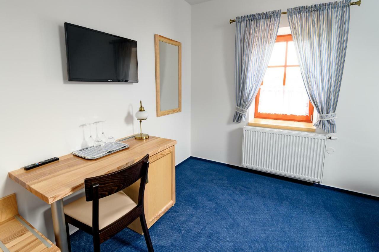 Vencluv Statek Hotel Javornice Екстериор снимка