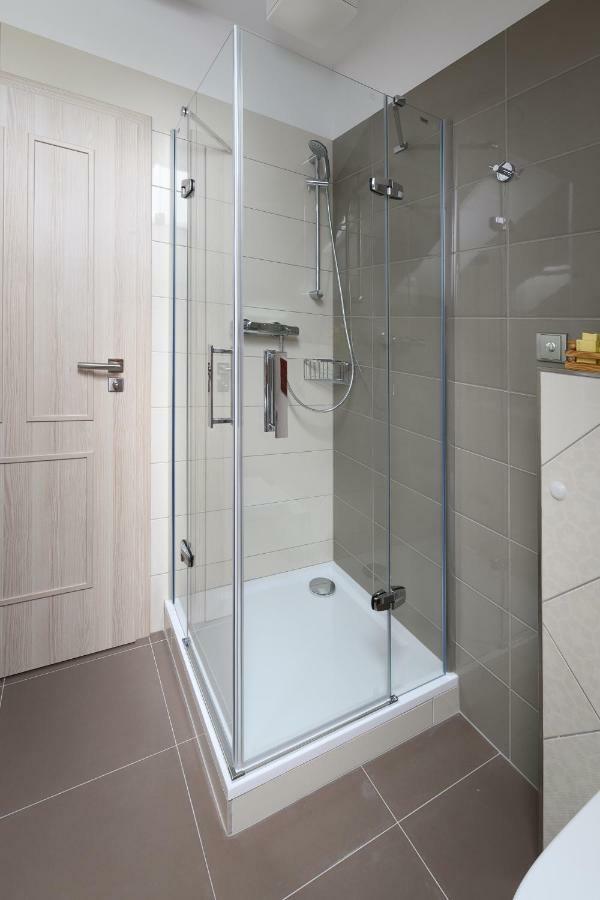Vencluv Statek Hotel Javornice Екстериор снимка